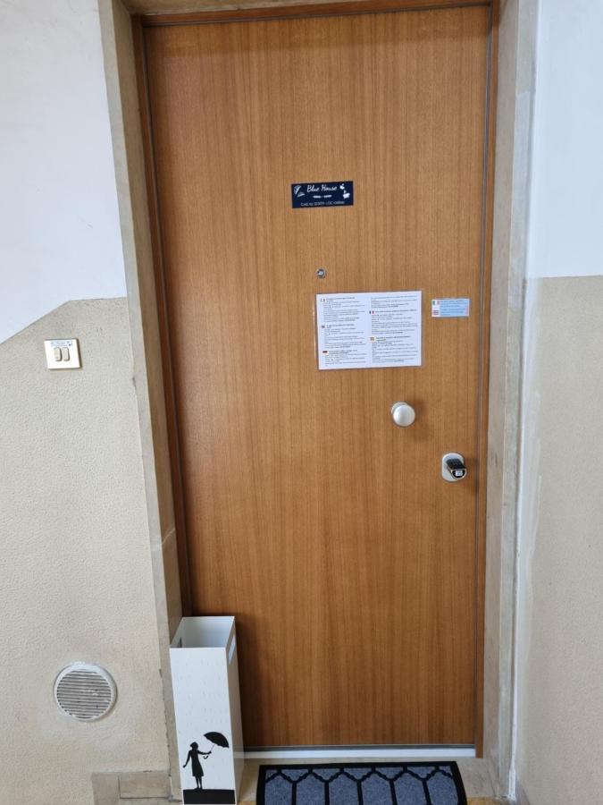 Blue House Apartment - San Massimo Верона Екстериор снимка