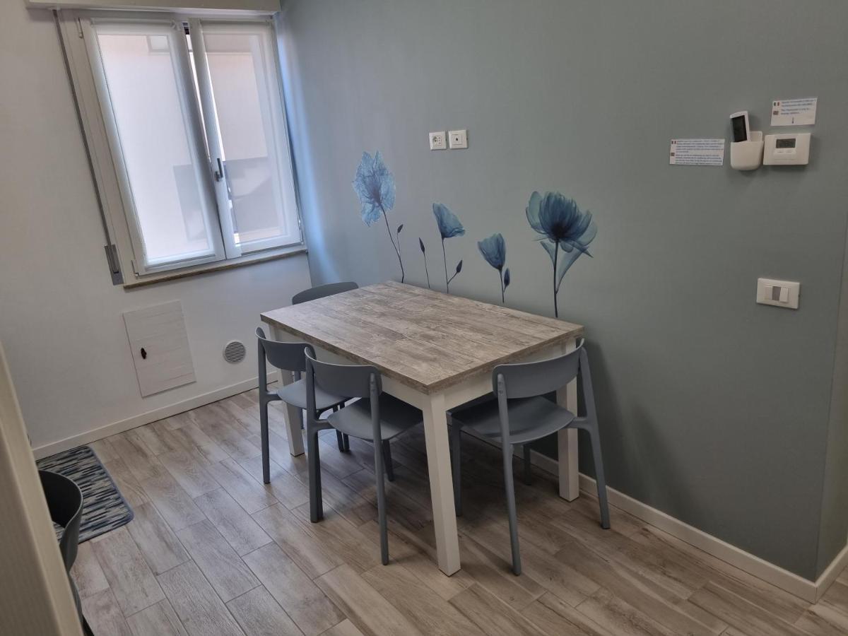 Blue House Apartment - San Massimo Верона Екстериор снимка