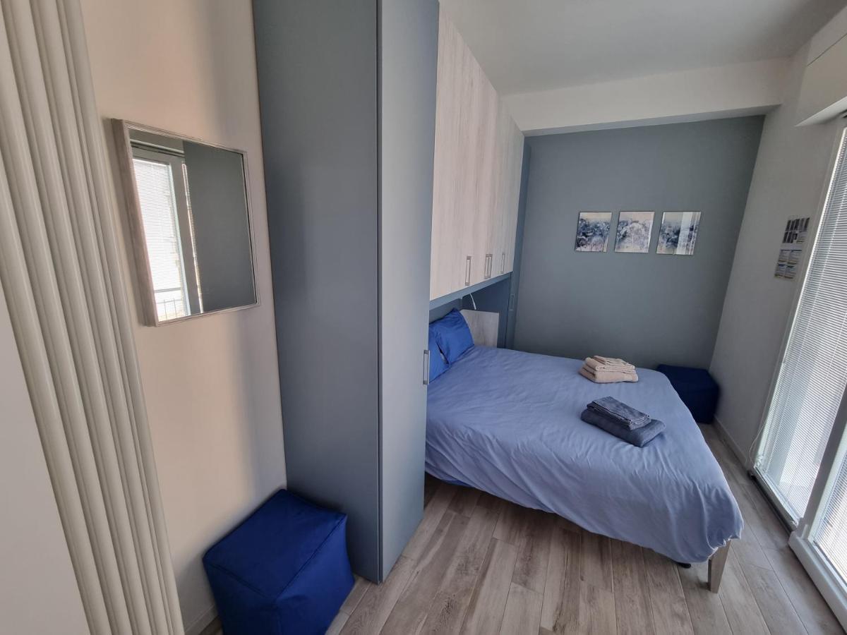 Blue House Apartment - San Massimo Верона Екстериор снимка